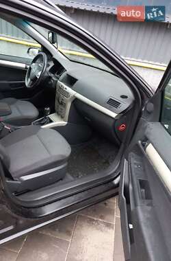 Универсал Opel Astra 2007 в 