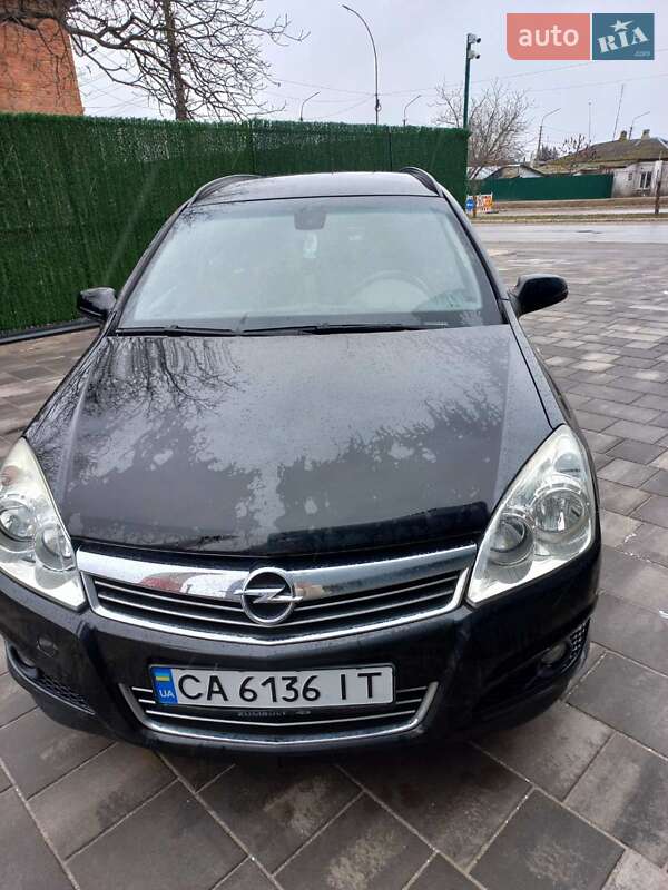 Универсал Opel Astra 2007 в 