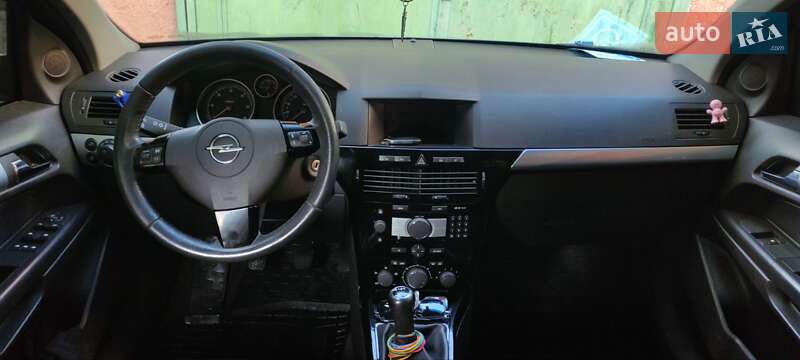 Универсал Opel Astra 2009 в Ивано-Франковске