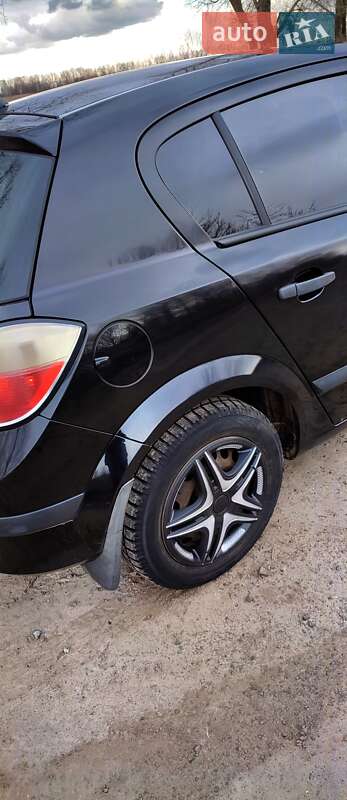 Хэтчбек Opel Astra 2006 в Броварах