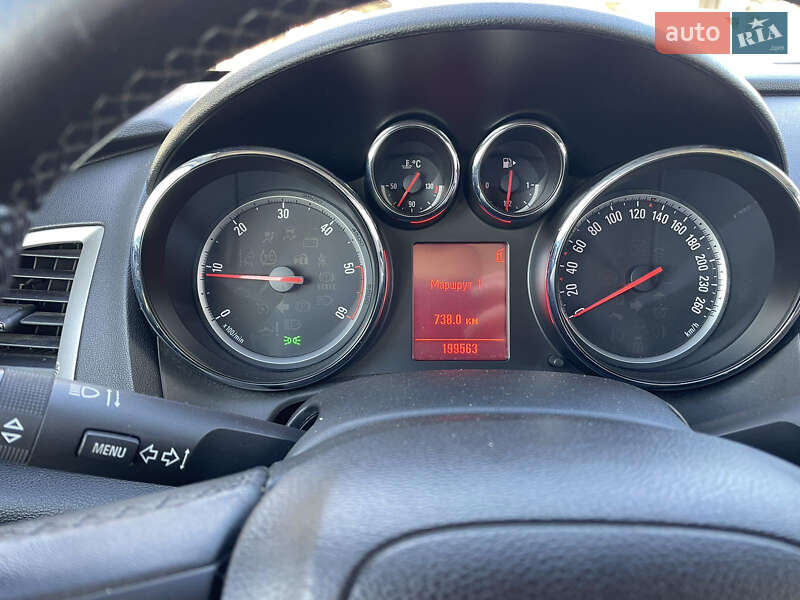 Универсал Opel Astra 2010 в Дрогобыче