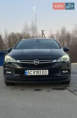 Универсал Opel Astra 2016 в Луцке