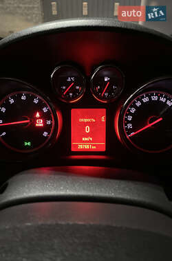 Універсал Opel Astra 2011 в 