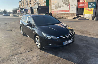 Универсал Opel Astra 2017 в 