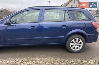 Универсал Opel Astra 2005 в Новомосковске