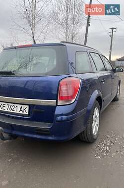 Универсал Opel Astra 2005 в Новомосковске