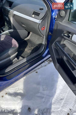 Універсал Opel Astra 2006 в 