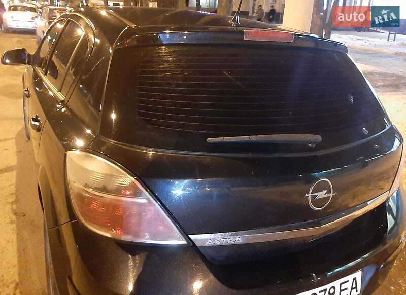 Хэтчбек Opel Astra 2012 в Сумах фото 12 Хэтчбек Opel Astra 2012 в Сумах
