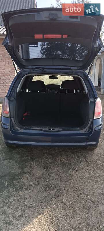 Универсал Opel Astra 2006 в Ивано-Франковске