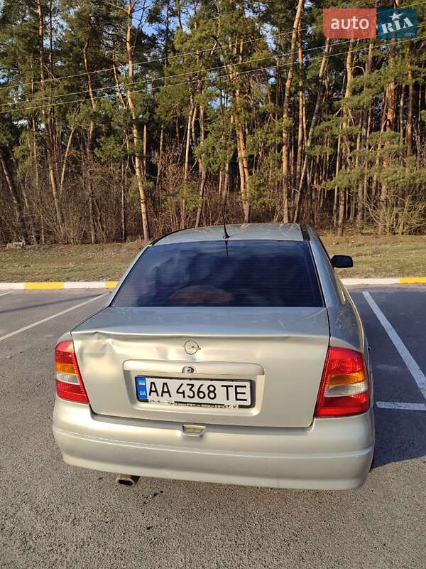 Opel Astra 2007