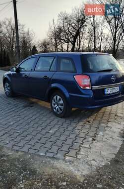 Універсал Opel Astra 2010 в 