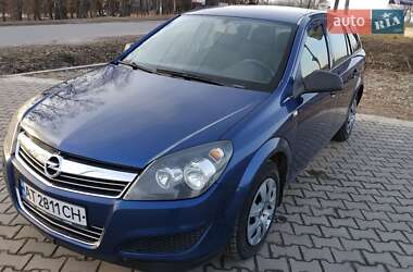 Універсал Opel Astra 2010 в 