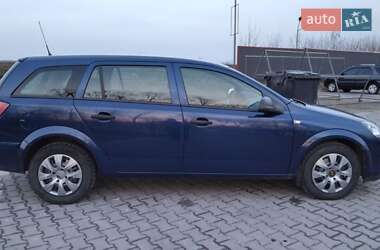 Універсал Opel Astra 2010 в 