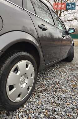 Универсал Opel Astra 2010 в 