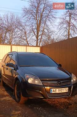 Универсал Opel Astra 2008 в Долинской