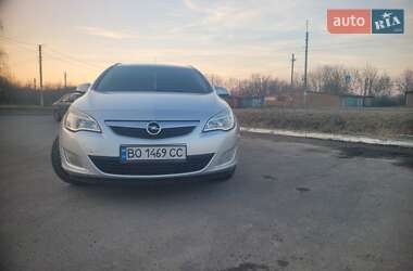 Універсал Opel Astra 2011 в Хмельницькому