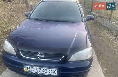 Хэтчбек Opel Astra 1998 в Сколе