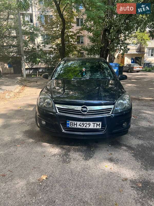 Универсал Opel Astra 2008 в Одессе