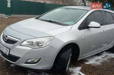 Універсал Opel Astra 2011 в 
