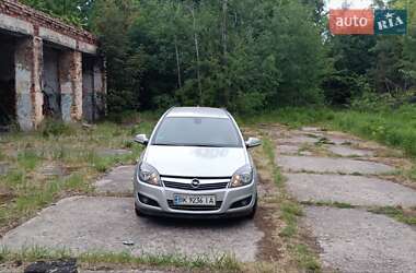 Универсал Opel Astra 2010 в Луцке