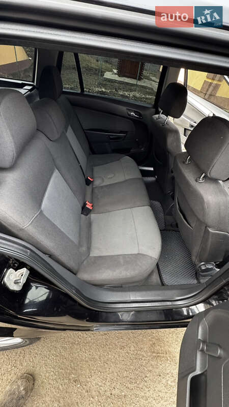 Універсал Opel Astra 2006 в В’язівоку