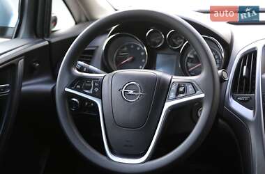 Седан Opel Astra 2017 в 