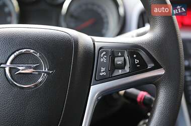 Седан Opel Astra 2017 в 