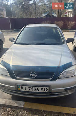 Седан Opel Astra 2006 в Ирпене