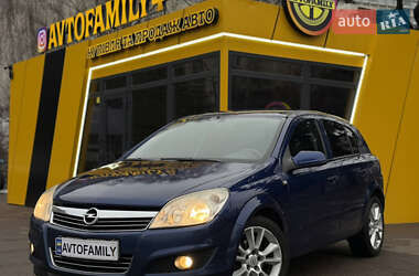 Хэтчбек Opel Astra 2007 в Киеве