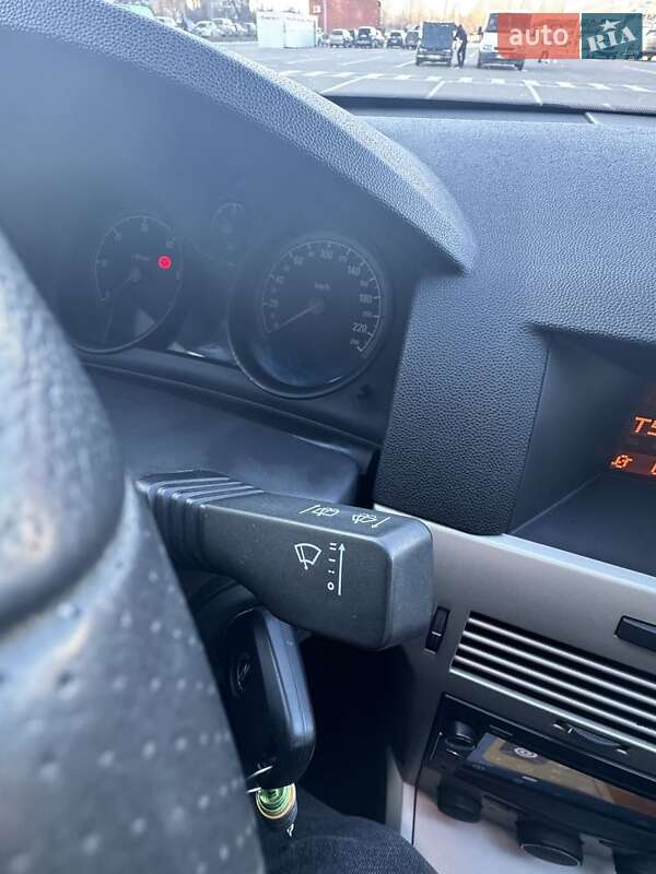 Универсал Opel Astra 2008 в Сумах