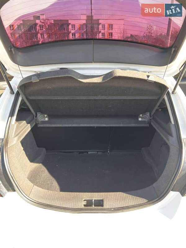 Хетчбек Opel Astra 2006 в Львові
