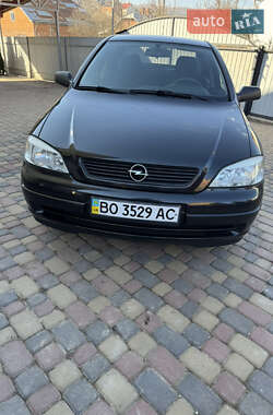 Седан Opel Astra 2006 в Бережанах