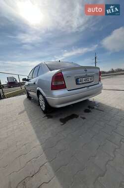 Седан Opel Astra 2003 в 