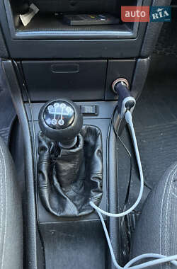 Седан Opel Astra 2006 в 
