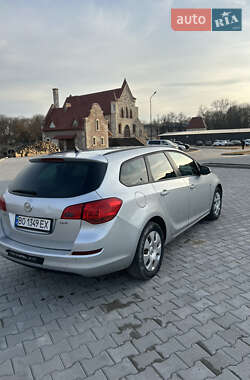 Универсал Opel Astra 2011 в Бережанах