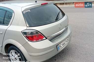 Хэтчбек Opel Astra 2008 в 