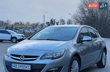 Хэтчбек Opel Astra 2015 в Виннице