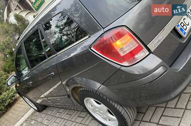 Универсал Opel Astra 2009 в Дрогобыче