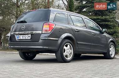 Универсал Opel Astra 2009 в Дрогобыче