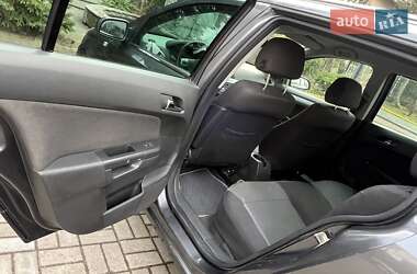 Универсал Opel Astra 2009 в Дрогобыче