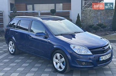 Универсал Opel Astra 2009 в Львове