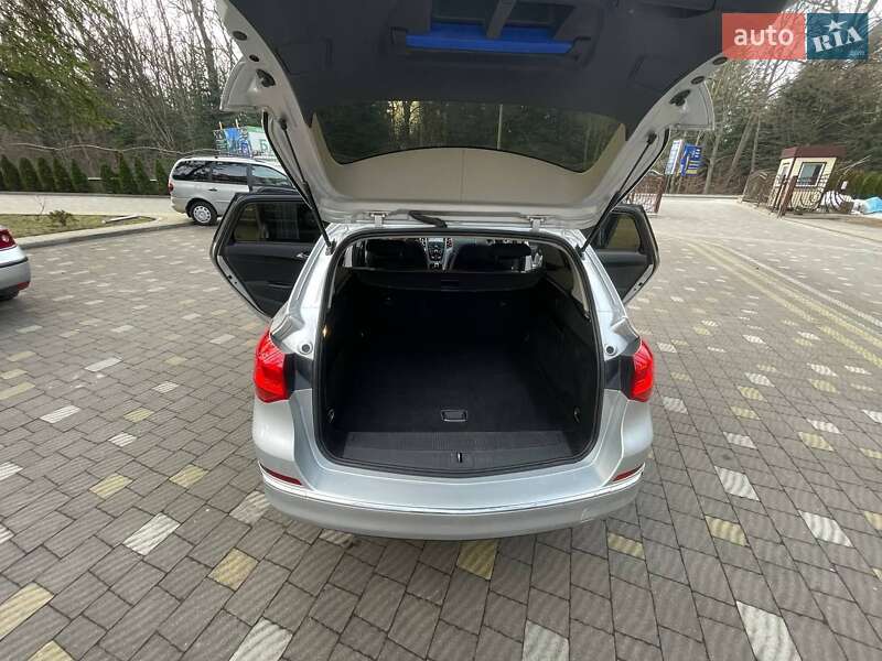 Универсал Opel Astra 2012 в Трускавце