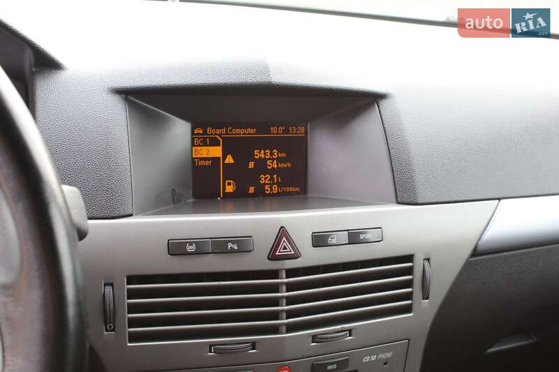 Универсал Opel Astra 2006 в Дрогобыче