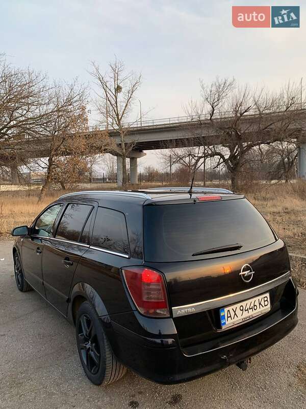 Универсал Opel Astra 2008 в Харькове