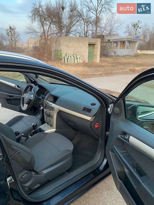 Универсал Opel Astra 2008 в Харькове
