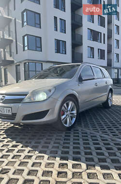 Универсал Opel Astra 2008 в Ровно