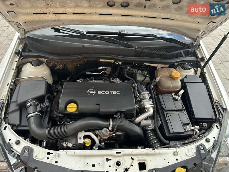 Универсал Opel Astra 2009 в Стрые