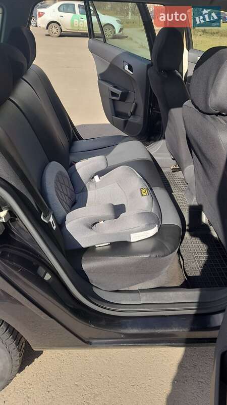 Универсал Opel Astra 2007 в Полтаве