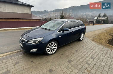 Универсал Opel Astra 2010 в 