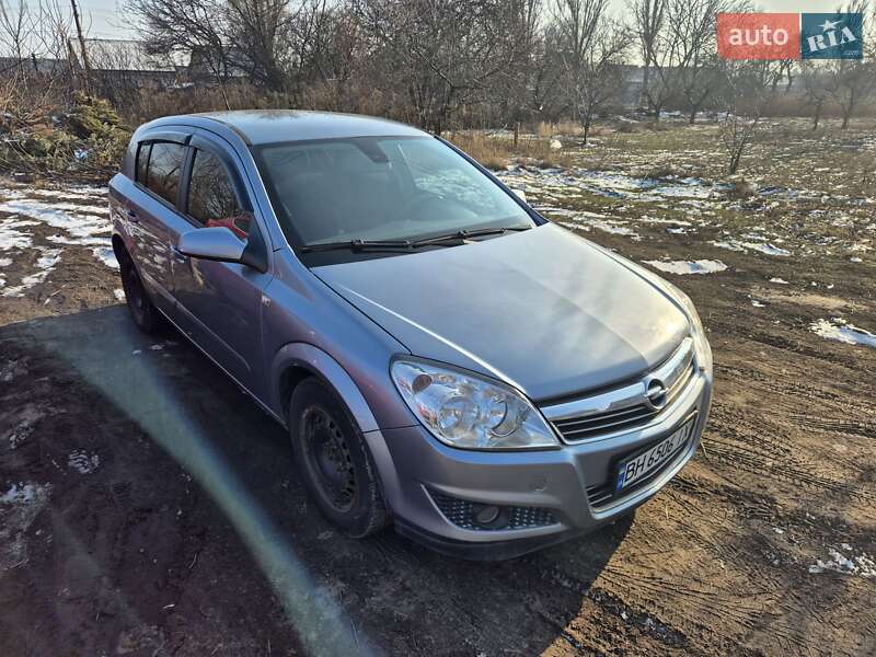 Хетчбек Opel Astra 2008 в Житомирі